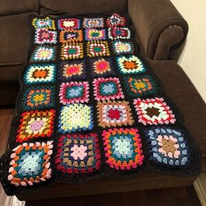 Beautiful Brand New Multicolor Crocheted Alfghan